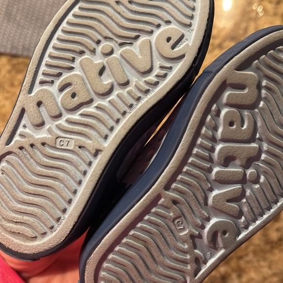 Native shoes. - Picture 3 of 3